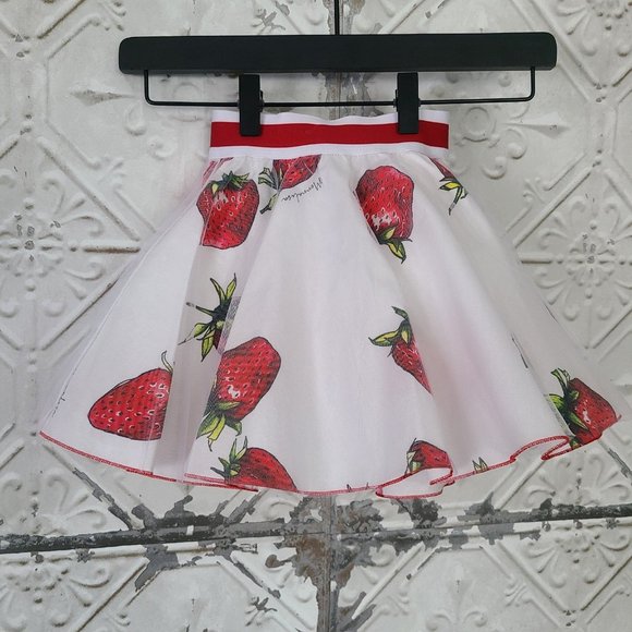 Monnalisa Kids Strawberry Print Full Circle Skirt Made in Italy Size 3 NWT - Picture 2 of 9